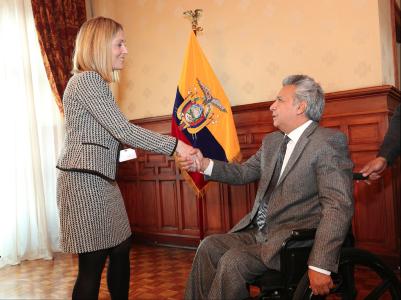 From left to right: EIB Vice-President E. Navarro and President of Ecuador L. Navarro 