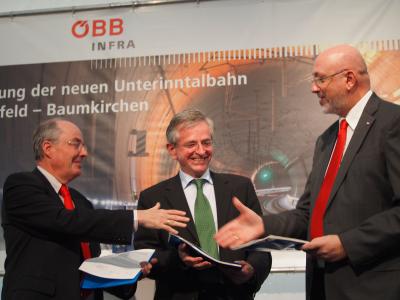 Dr. Georg-Michael Vavrovsky, Member of the Board of Management ÖBB-Infrastruktur AG, Wilhelm Molterer, Vice President of the EIB and Andreas Matthä, CEO ÖBB-Infrastruktur AG.