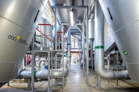 Kauno Energija, the district utility company in the Lithuanian city of Kaunas, will upgrade and extend its district heating and hot water supply system with €35 million in support from the European Investment Bank (EIB). The EIB loan  for the energy improvements in Kaunas, which is Lithuania’s second-biggest city and is located in the central part of the country, is backed by a guarantee from the European Commission’s InvestEU programme.