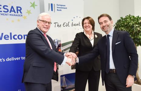 from left to right: Pim van Ballekom, Vice-President of the European Investment Bank (EIB), Violeta Bulc, EU Commissioner for Transport, and Massimo Garbini, Managing Director of the SESAR Deployment Manager (SDM)