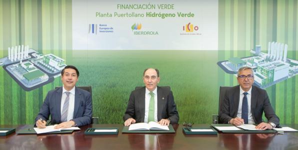 EIB and ICO sign first joint financing for green hydrogen development with Iberdrola