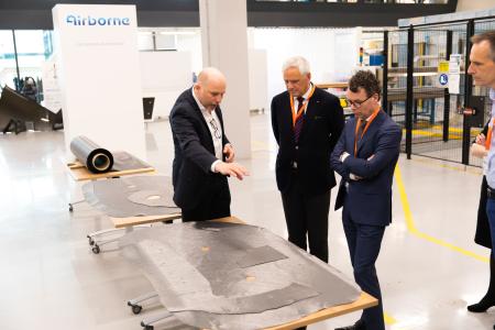 Marcus Kremers, Airborne Chief Technology Officer explaining robotic manufacturing of composites to Kris Peeters, EIB Vice President and Nobert van den Hove, Ministry of Economic Affairs and Climate Policy