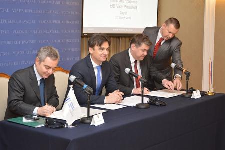 Mr Dario Scannapieco, Vice President of the EIB, Mr. Branko Grčić, Vice-prime Minister and Mr. Boris Lalovac, Minister of Finance
