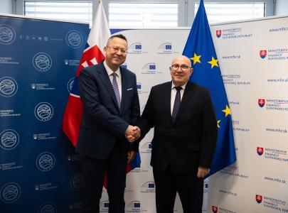 Slovakia receives €240 million EIB loan to co-finance green and digital projects supported by the EU