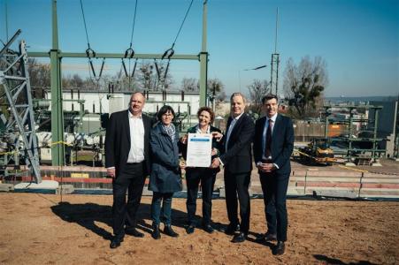 Deutschland: 400 Millionen Euro für die Energiezukunft Ostsachsens: EIB unterstützt Netzausbau von SachsenEnergie