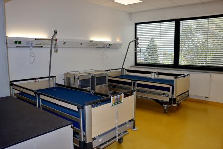 EIB signs a CZK 1.3 billion loan with Central Bohemia Region to improve healthcare and other key infrastructures at #EURegionsWeek