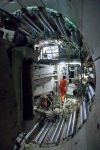 The project is part of the overall London Crossrail project (a new railway line running through London and the Berkshire, Buckinghamshire and Essex counties); it will finance around 60 new trains as well as a new maintenance depot