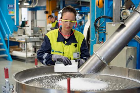 Employee working at the Large Compounding Line in Linz, Austria