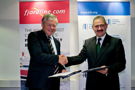 Mr Peter Frolich, Fjord Line Chairman and Mr Mihail Tanasescu, EIB Vice President