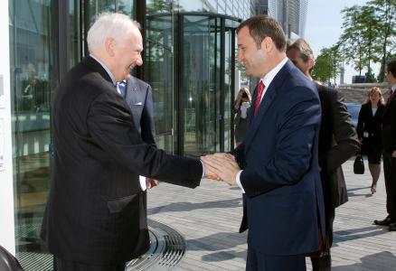 Mr Philippe Maystadt, President of the EIB and Mr Vladimir Filat, Prime Minister of the Republic of Moldova
