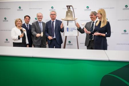 Presentation of the EIB Climate Awareness Bonds at the Stock Exchange in Luxembourg. Present at the event EIB Vice-President, Jonathan Taylor and Finance Minister of Luxembourg, Pierre Gramegna