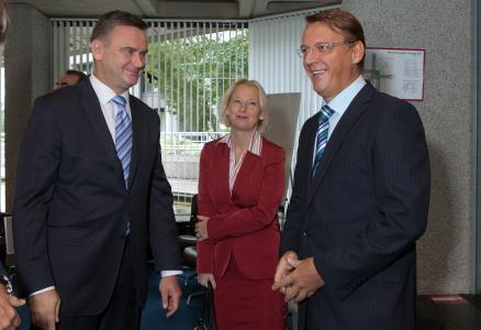 FROM LEFT TO RIGHT: Mr Zygmunti TRYBKA, Director of the Financing Department EFL and Mr Piotr KOZIOL, Director of the Legal Departement EFL