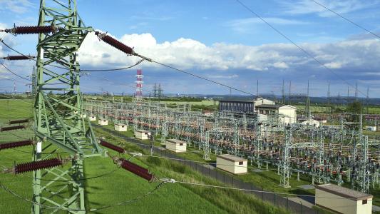 Czech electricity grid to get upgrade with €400 million EIB loan to utility ČEZ