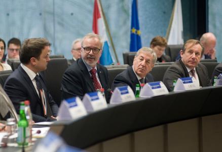 Xavier Bettel, Premier Ministre luxembourgeois, Werner Hoyer, Président de la BEI, Karmenu Vella, European Commissioner for Environment, Maritime Affairs and Fisheries, Mr Wolfgang Burtscher Directeur général adjoint de la Direction générale Recherche (DG RTD) Behind: