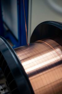 InvestEU: EIB supports Tau Group with €20 million to improve sustainability and efficiency in the car manufacturing industry.