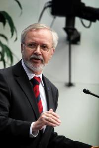 President Hoyer participated in a panel discussion “The Way Forward for the Eurozone and Europe: A Conversation with European Policymakers”