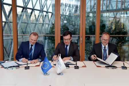 Signature of EFSI projects Las Palmas