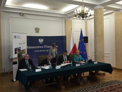 L. Baranyay, Vice President of the EIB, Werner Hoyer, President of the EIB, Mateusz Szczurek, Minister of Finance and Lena Kolarska-Bobińska , Minister of science and high education