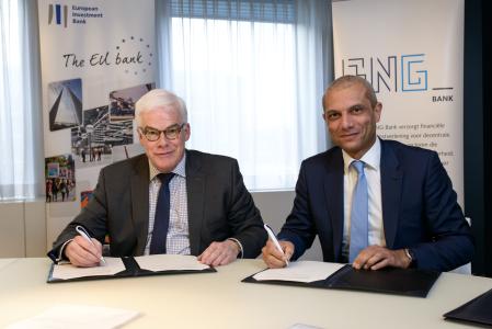 From left to right: Mr Pim van Ballekom, EIB Vice President, and Mr Olivier Labe, Member of BNG Bank’s executive board.
