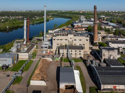 Kauno Energija, the district utility company in the Lithuanian city of Kaunas, will upgrade and extend its district heating and hot water supply system with €35 million in support from the European Investment Bank (EIB). The EIB loan  for the energy improvements in Kaunas, which is Lithuania’s second-biggest city and is located in the central part of the country, is backed by a guarantee from the European Commission’s InvestEU programme.