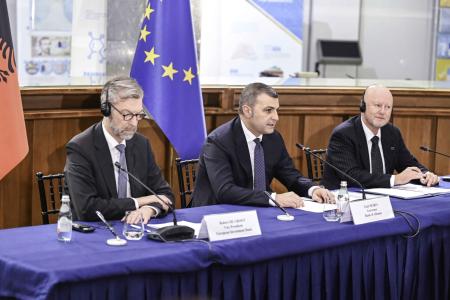 EIB Global strengthens partnership with Albania