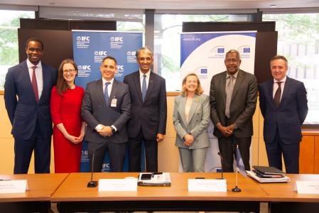 EIB supports innovative climate action in emerging markets alongside private equity firm LeapFrog Investments