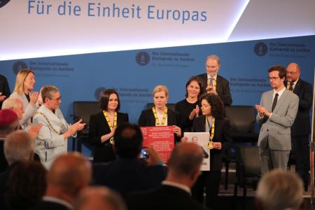 The recipients of the International Charlemagne Prize of Aachen – Karlspreis 2022 are the Belarusian political activists Sviatlana Tsikhanouskaya, Veronica Tsepkalo and – on behalf of Maria Kalesnikava – Tatsiana Khomich