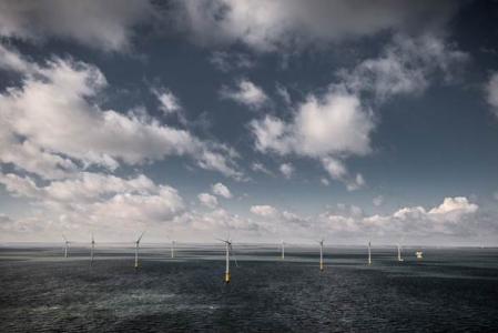 Financing of an electricity transmission connection between the Humber Gateway offshore windfarm, 220 MW with 73 turbines, and the UK national electricity network