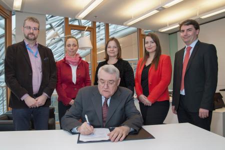 ARMENIA M6 INTERSTATE ROAD