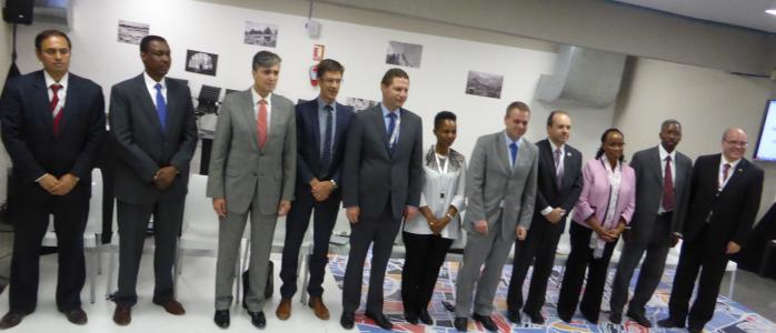 Family photo of representatives of MDBs in the presence of Mr Mauricio Esteban Rodas Espinel, Mayor of Quito