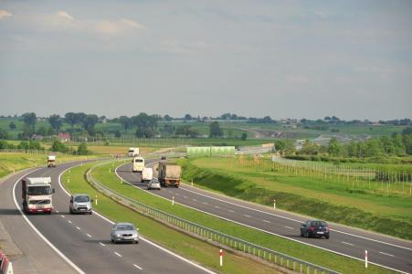 Construction of 108 km of expressways in central Poland