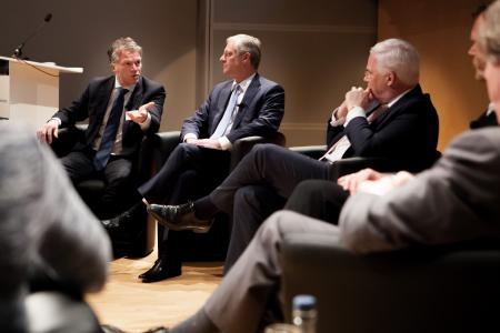 The EIB’s new permanent presence in the Netherlands, an office in the heart of the Amsterdam-Zuid business district, was formally inaugurated yesterday by Prime Minister Mark Rutte and President Hoyer on Thursday 15 May.