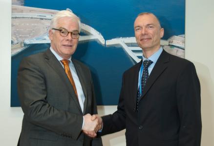 from left to right: Mr Pim van Ballekom, EIB Vice-President, and Mr Matthias Wietbrock, Managing Director of Northstar Europe S.A.
