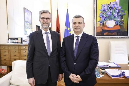 EIB Global strengthens partnership with Albania