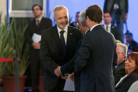 EIB President Werner Hoyer with Portuguese Prime Minister António Costa and Mayor of Lisbon Fernando Medina