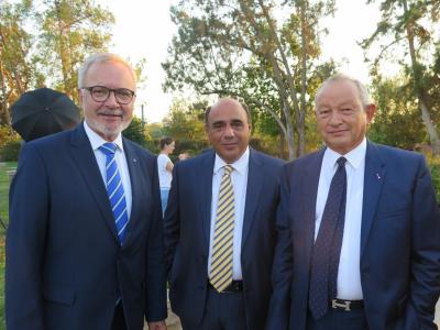 EIB President Werner Hoyer picks up prestigious Cyprus business award