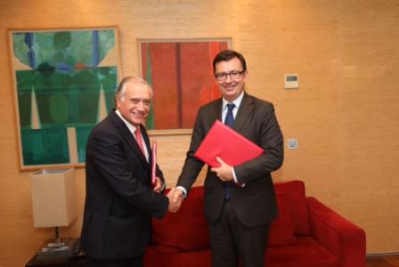 EIB signs a EUR 150 million loan with Banco Santander Totta to promote economic growth and employment in Portugal