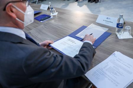 ceremony at the Lithuanian Ministry of Finance