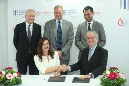 S. Banner, CEO, HSBC Greece; F. Vilsboe, Regional Head Business Development, Global Trace & Receivables Finances, Europe; E. Vrettou; Minister A. Charitsis; EIB Vice-President J. Taylor