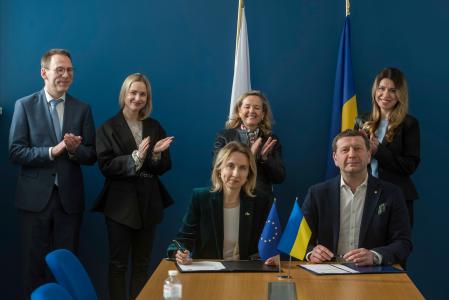 EIB Group President Calviño in Kyiv on first official visit outside EU to announce new major projects for critical energy infrastructure, basic services for citizens and investment in SMEs across Ukraine