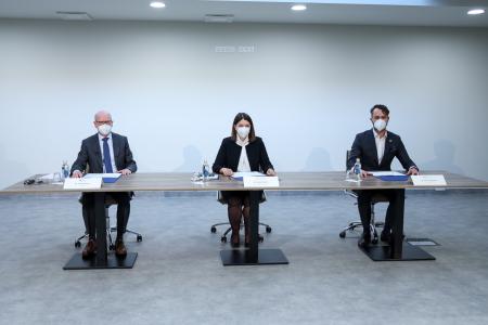 ceremony at the Lithuanian Ministry of Finance