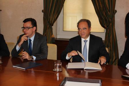 EIB Vice-President Román Escolano and the President of Millennium BCP, Nuno Amado