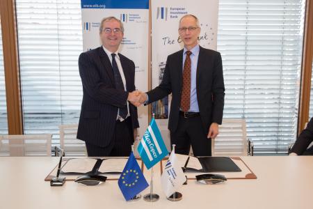 Mr Jonathan Taylor, EIB Vice-President and Ken Lagerborg, Group Treasurer, Atlas Copco