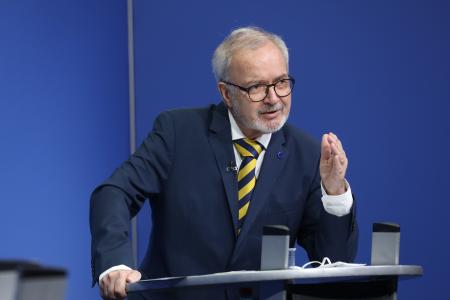  EIB Group Annual Press Conference 2021