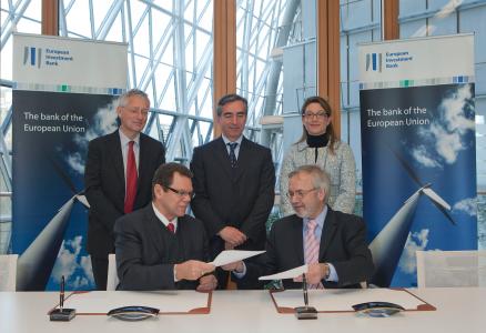 Guus Heim responsible for EIB activities in the Caribbean and Dr Warren Smith, President of the Caribbean Development Bank, Mr Plutarchos Sakellaris; Vice-President of the EIB, Mr Werner Hoyer, President of the EIB and Mrs Monica Arevalo,loan officer of the EIB.