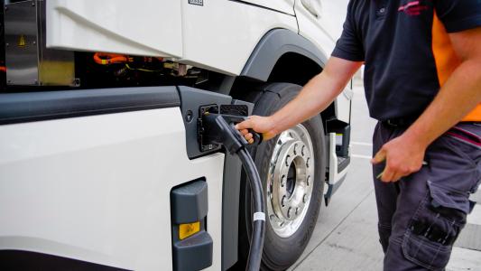 Belgian logistics real estate player WDP gets €250 million EIB loan to expand green energy infrastructure at sites across Europe