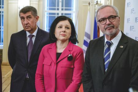 From left to right: First Deputy Prime Minister and Minister of Finance of the Czech Republic, Andrej Babiš, EU Commissioner Mrs Věra Jourová and EIB President Werner Hoyer.