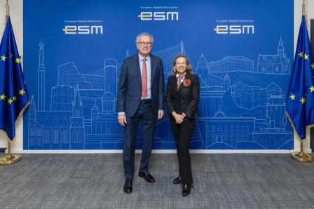 EIB / ESM memorandum of understanding signature 