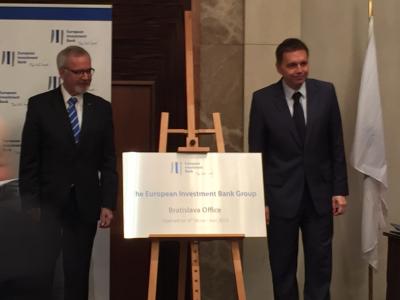 Werner Hoyer, President of the EIB and Peter Kažimír, Deputy Prime Minister and Finance Minister