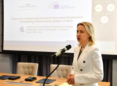 Europejski Bank Inwestycyjny wspiera kwotą blisko 2 mld zł modernizację najważniejszej linii kolejowej w województwie świętokrzyskim